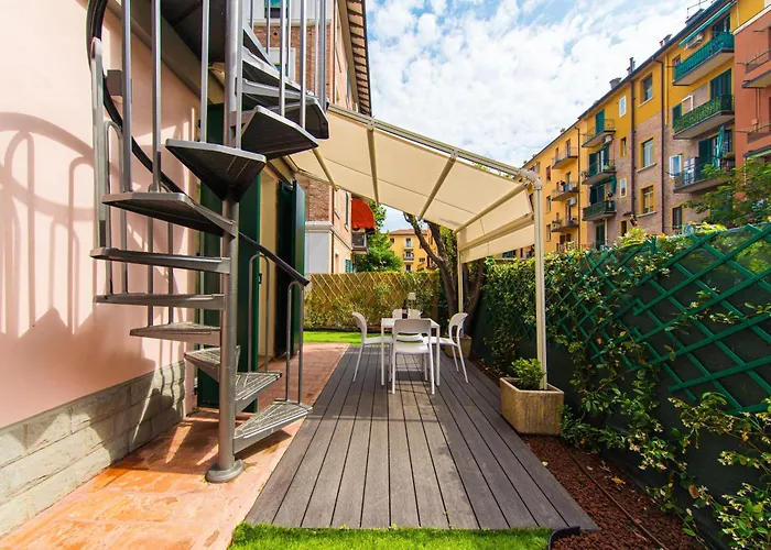 Urban Free Parking - Private Garden Villa *